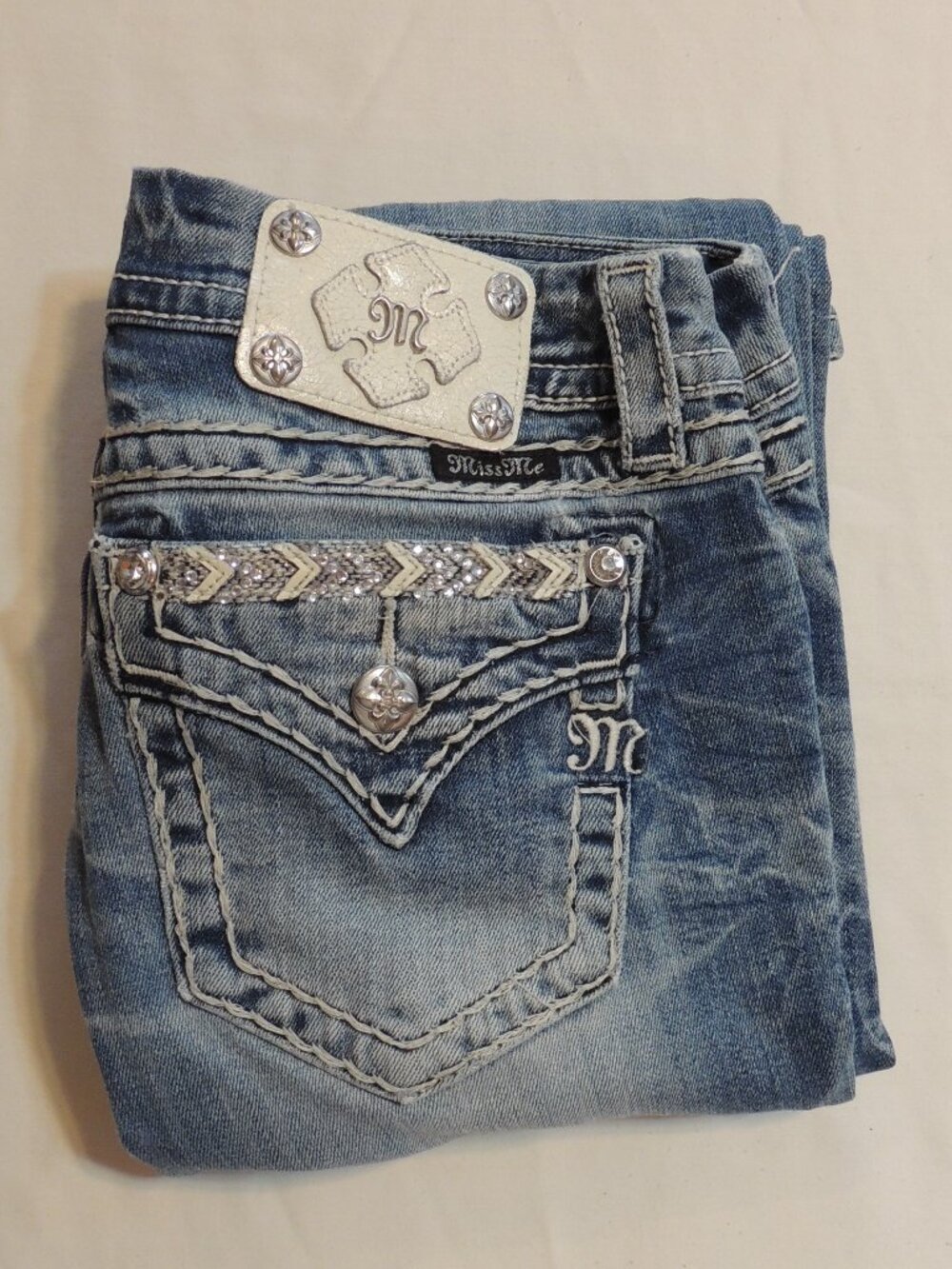 Miss Me Jeans Signature Bootcut Woman 29 Blue White Pocket Distressed Denim Jean - Picture 3 of 10